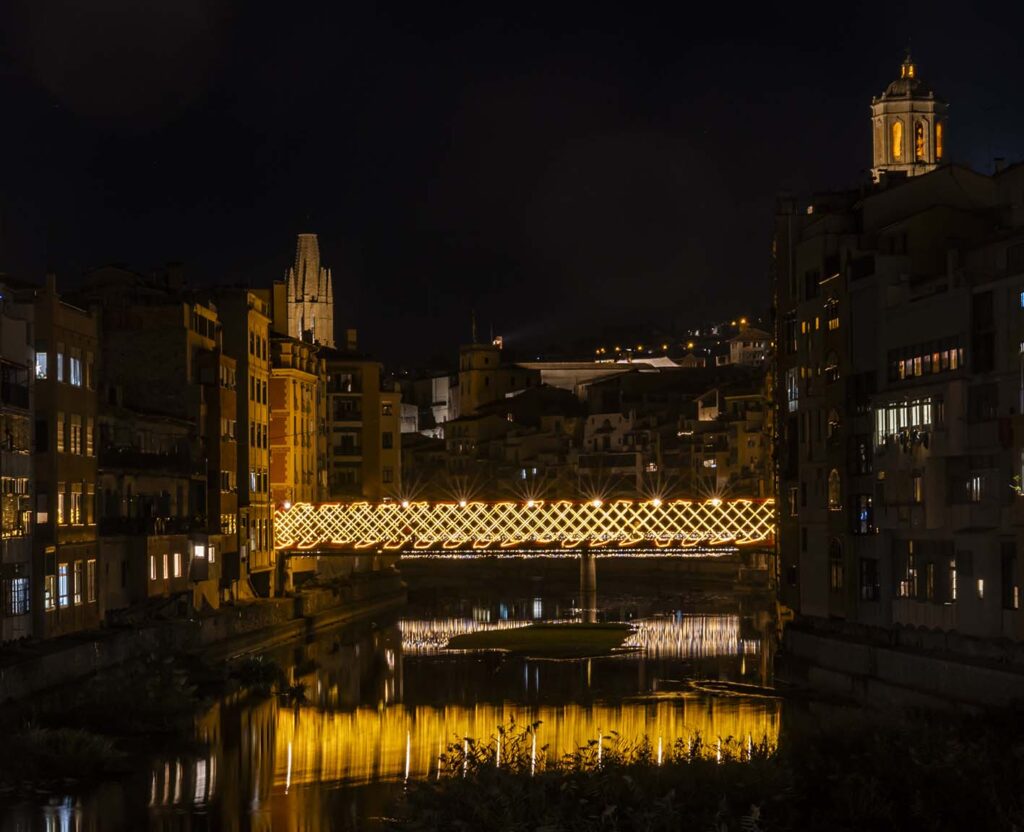 Postal de Girona des del Pont de Pedra