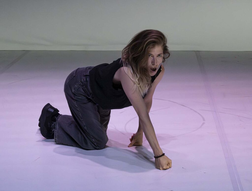 ESPECTACLE POV DE NÚRIA GUIU